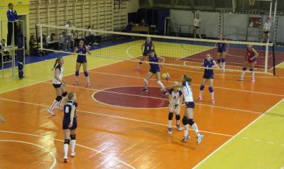 ВК «Рязань» дома в трёх партиях выиграл у самарской «Искры»